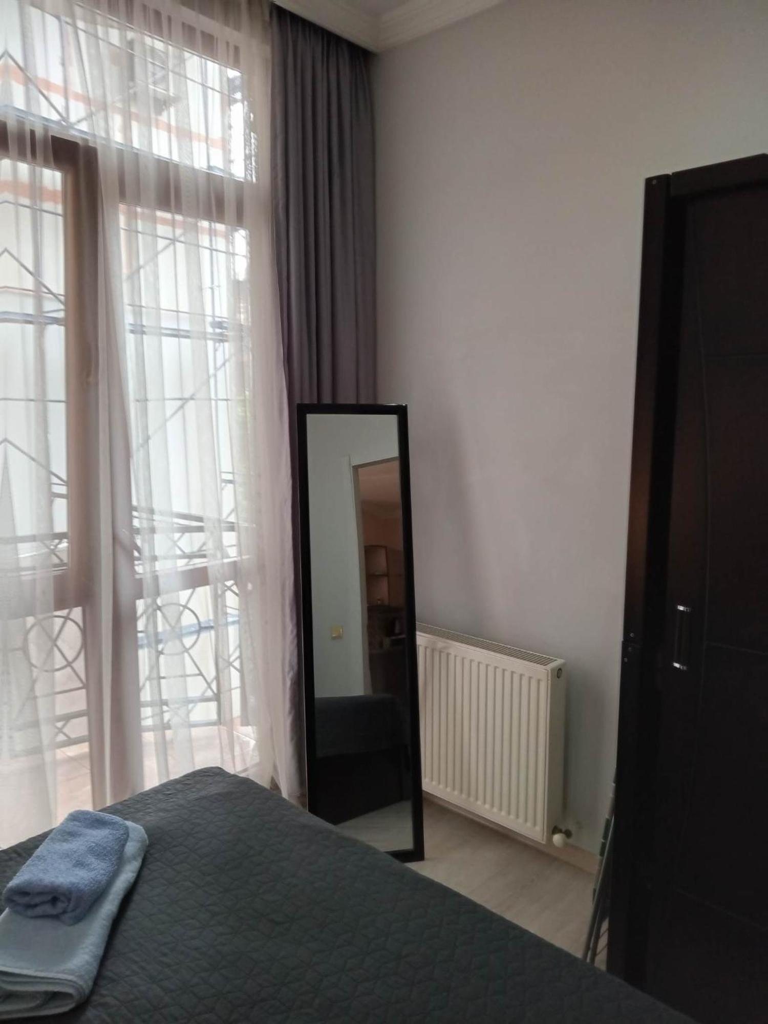 Apartment Face Батуми Екстериор снимка